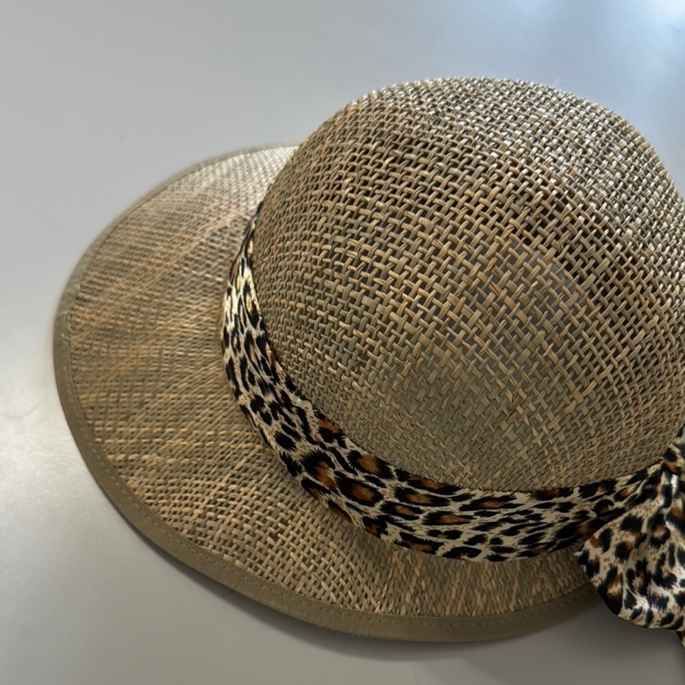 NWOT Leopard Print Ribbon Straw Hat - Picture 3 of 8